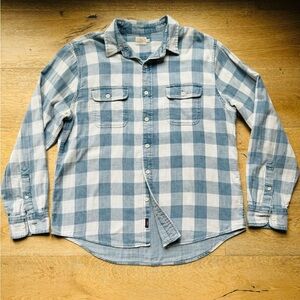 Faherty Light Blue and Cream Checkered Button Down Shirt